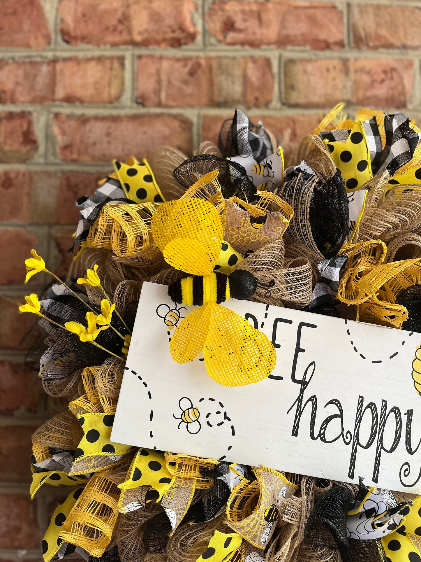 Bee wreath door hanger front door decor