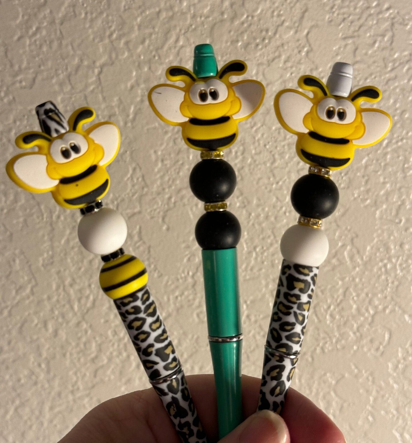 Beaded Animal theme Pen, teacher gift, birthday gift, custom pen, ballpoint pen, bee, cow theme, lion theme, panda theme pen, hippo pen